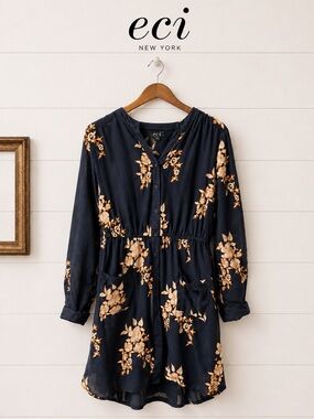 Embroidered Navy Floral Dress – ECI New York (Size 14)